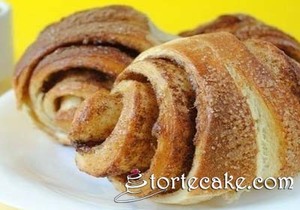 Kolaci - Pecivo - Kiflice sa cimetom i šećerom